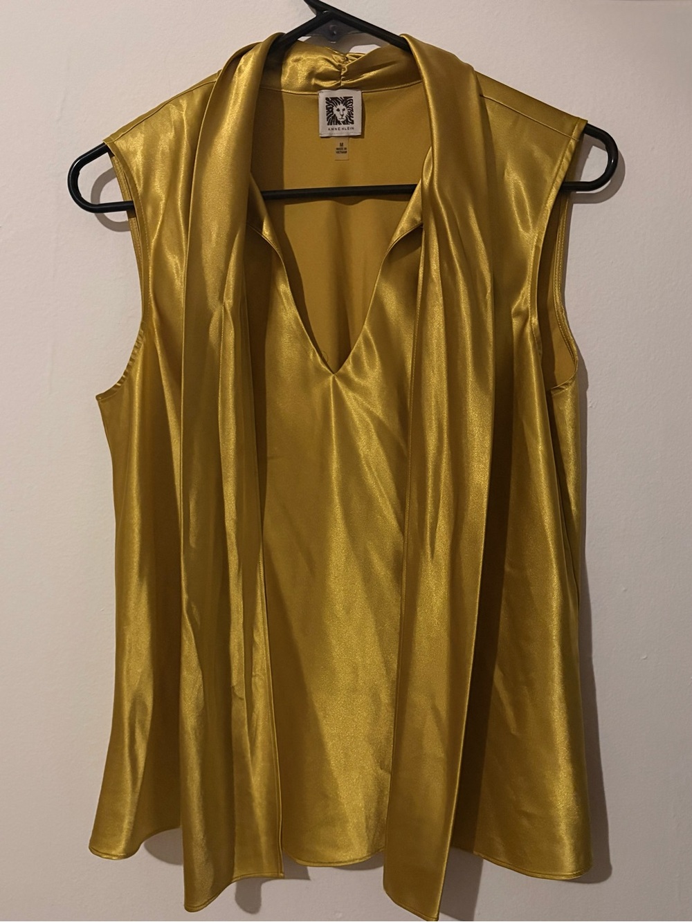 Anne Klein Satin V-Neck Sleeveless Top with Drape Tie Yellow/Gold Size M - Used